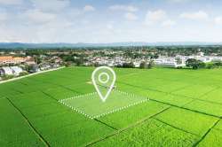 © DifferR - stock.adobe.com Foto: Parzelle mit Positionsmarker