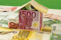 © Digipic - stock.adobe.com Foto: Haus aus Euroscheinen